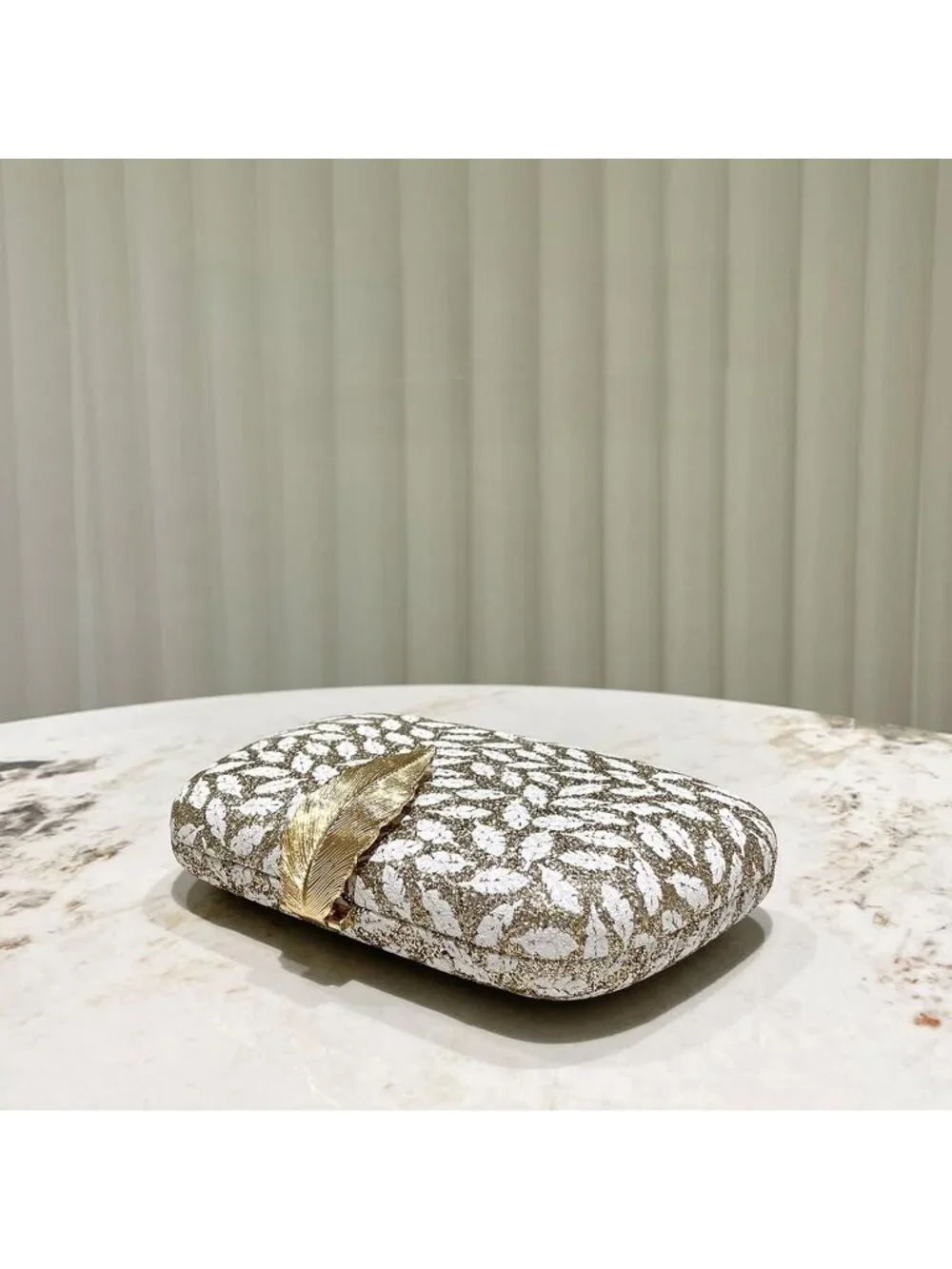 Women's Gold White Elegant Clutch Purse Metallic Leaves Clasp Banquet Evening Ba